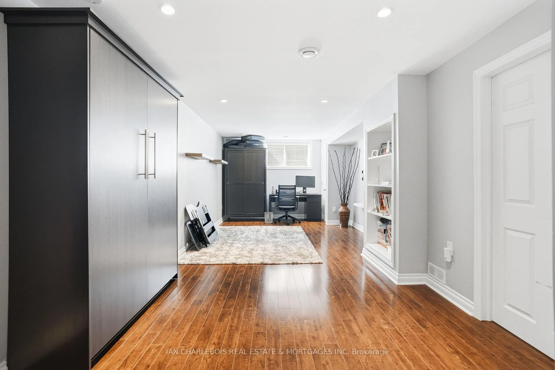 Photo 28 of 907 Markwick Crescent, Ottawa, Notting Hill/Summerside — HOMEH