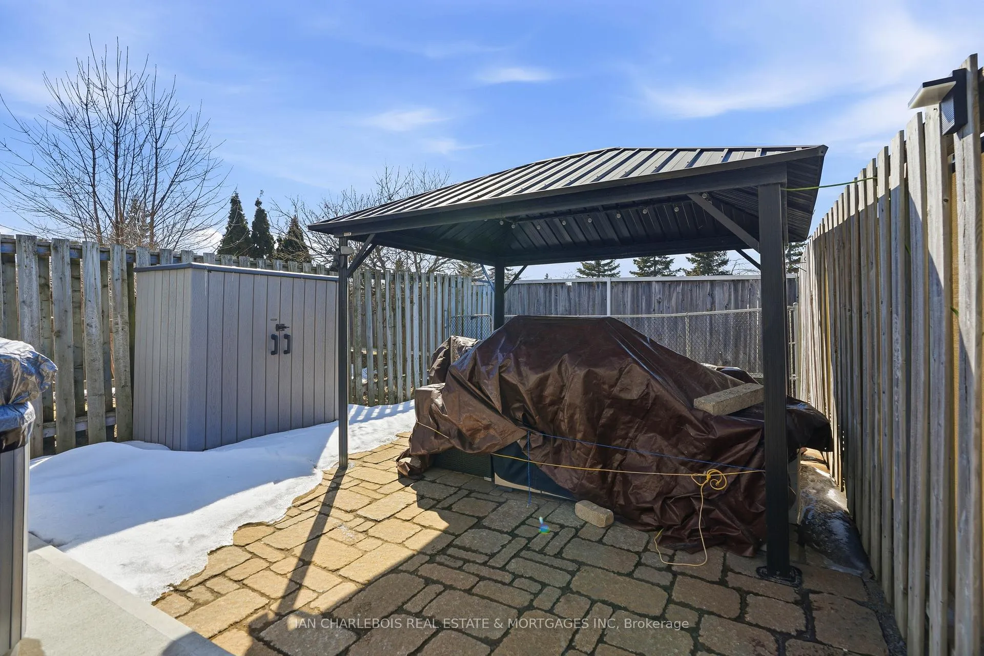 Photo 33 of 907 Markwick Crescent, Ottawa, Notting Hill/Summerside — HOMEH