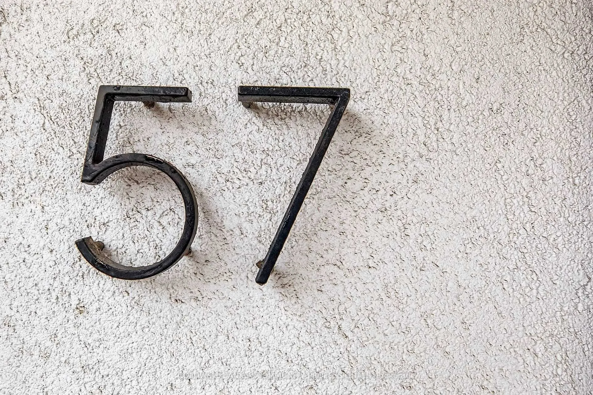 Photo 2 of 57 Steven Street, Hamilton, Landsdale — HOMEH