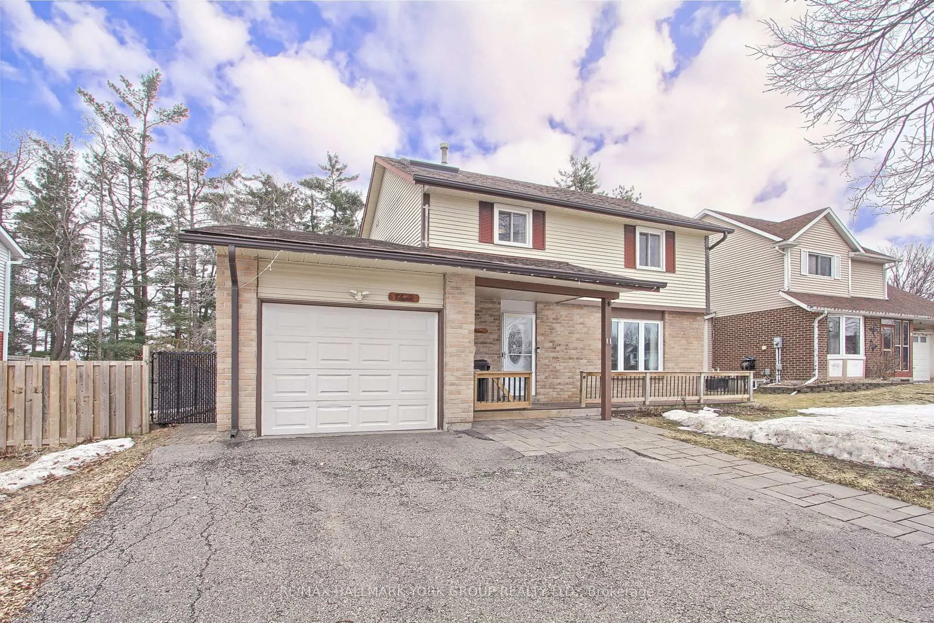 Photo 1 of 11 Shelley Lane, Barrie, Letitia Heights — HOMEH