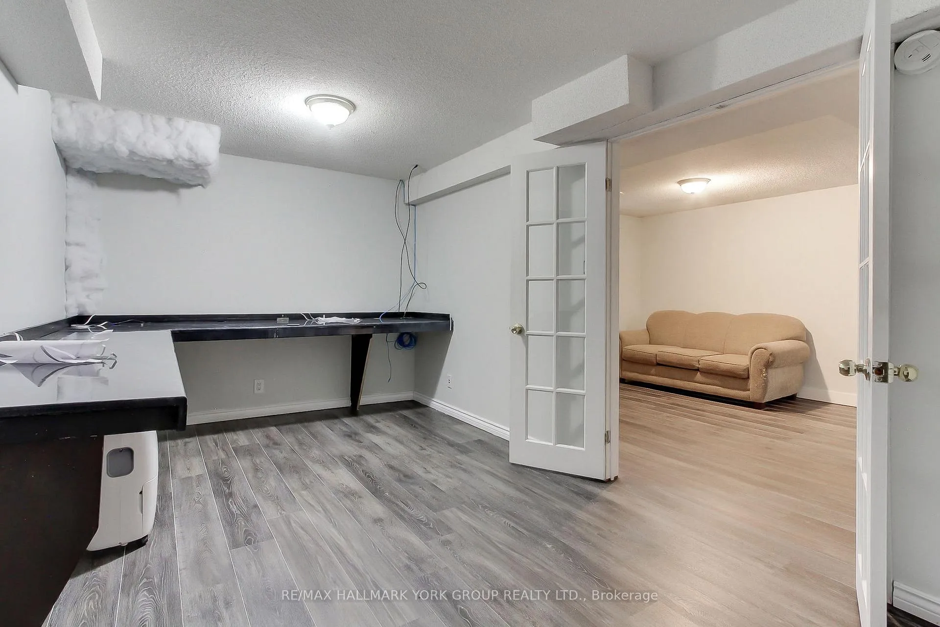 Photo 38 of 11 Shelley Lane, Barrie, Letitia Heights — HOMEH