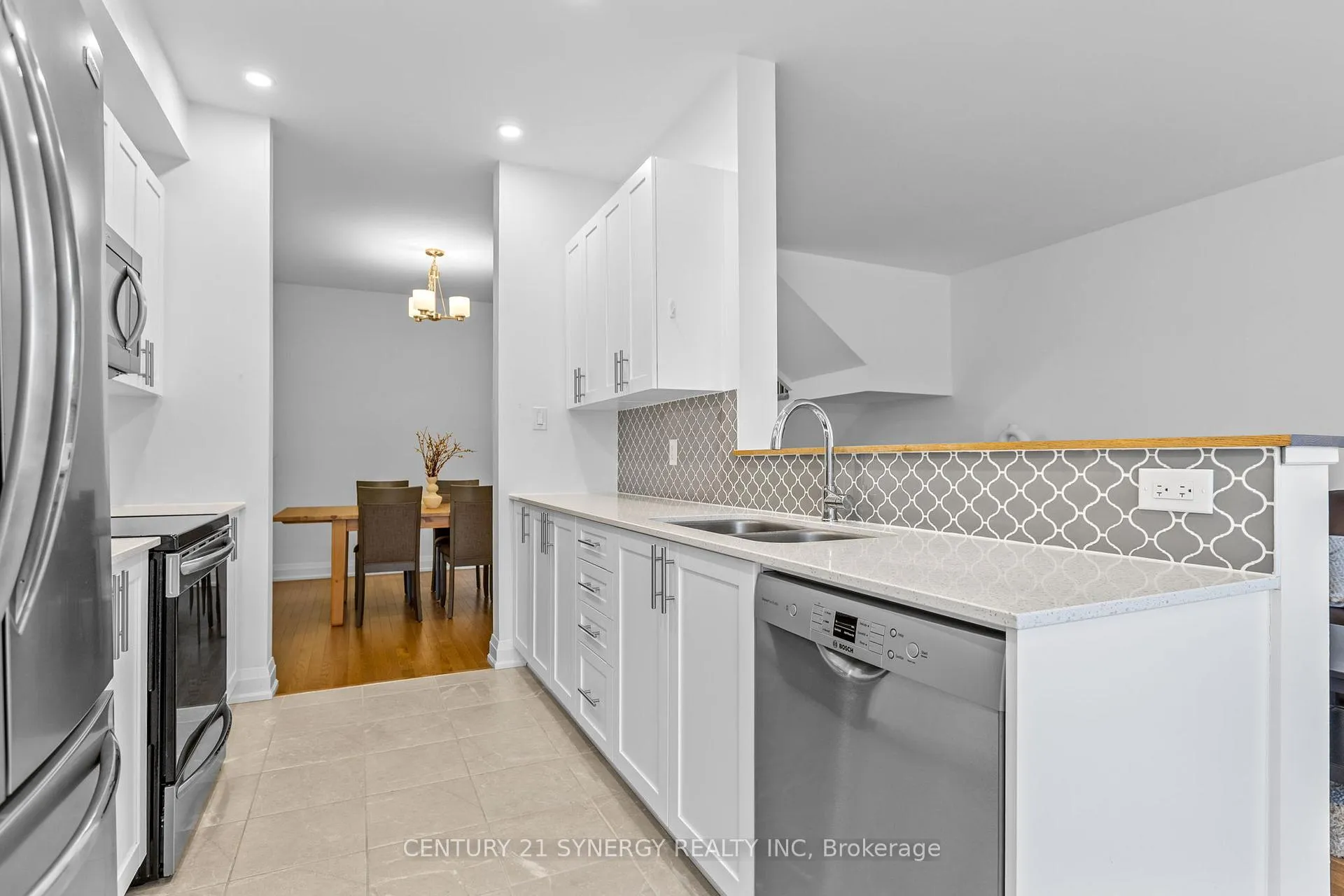 Photo 12 of 463 Fernside Street, Ottawa, Leitrim — HOMEH