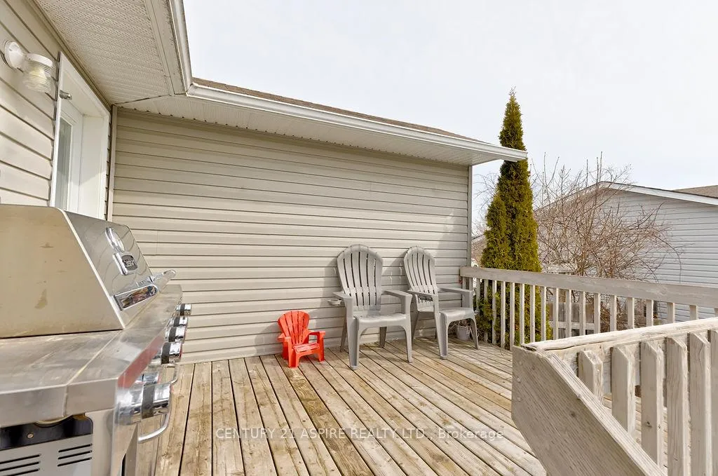 Photo 35 of 32 Highland Park Drive, Petawawa — HOMEH
