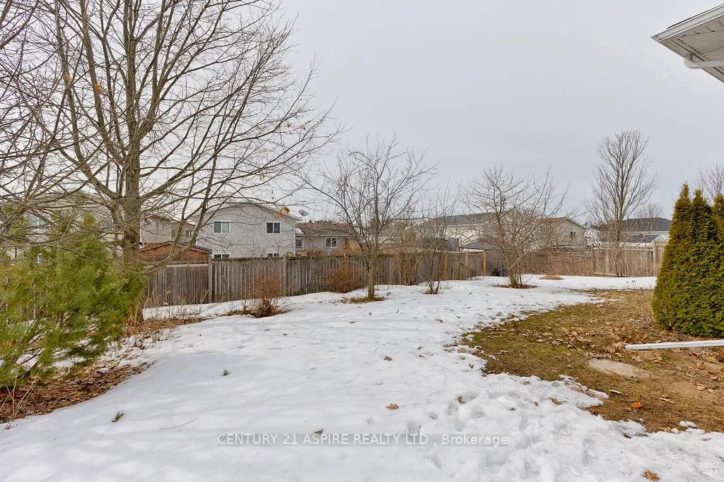 Photo 36 of 32 Highland Park Drive, Petawawa — HOMEH