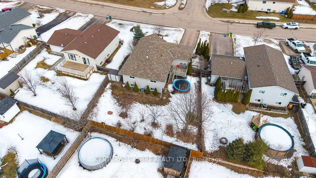 Photo 42 of 32 Highland Park Drive, Petawawa — HOMEH