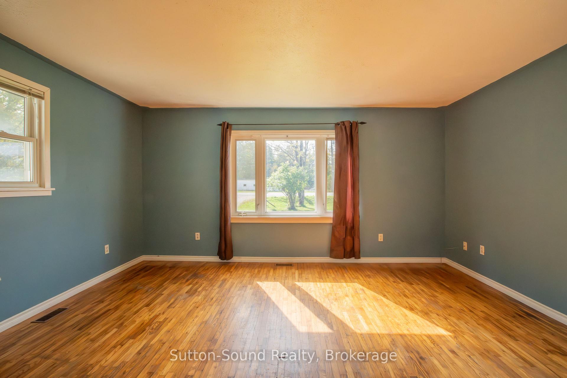 Photo 11 of 204521 Highway 26, Meaford — HOMEH