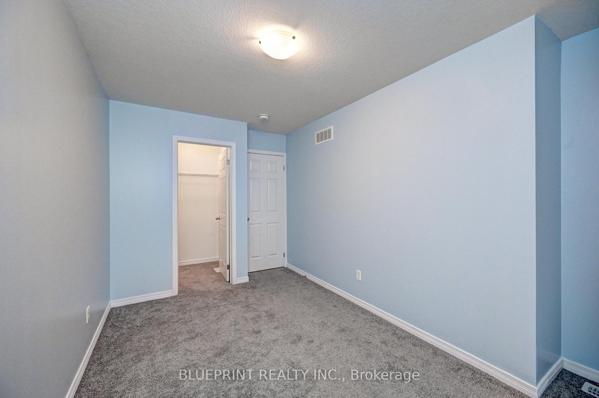 Photo 27 of 106 Woodedge Circle, Kitchener — HOMEH