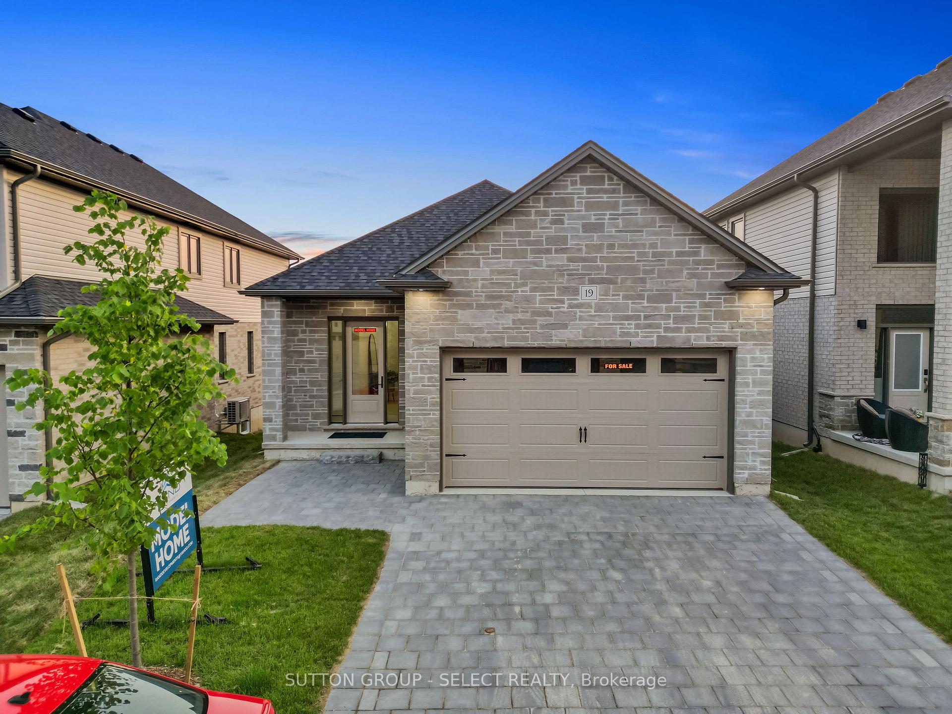Photo 1 of Unit 19, 7966 Fallon Drive, Lucan Biddulph, Granton — HOMEH