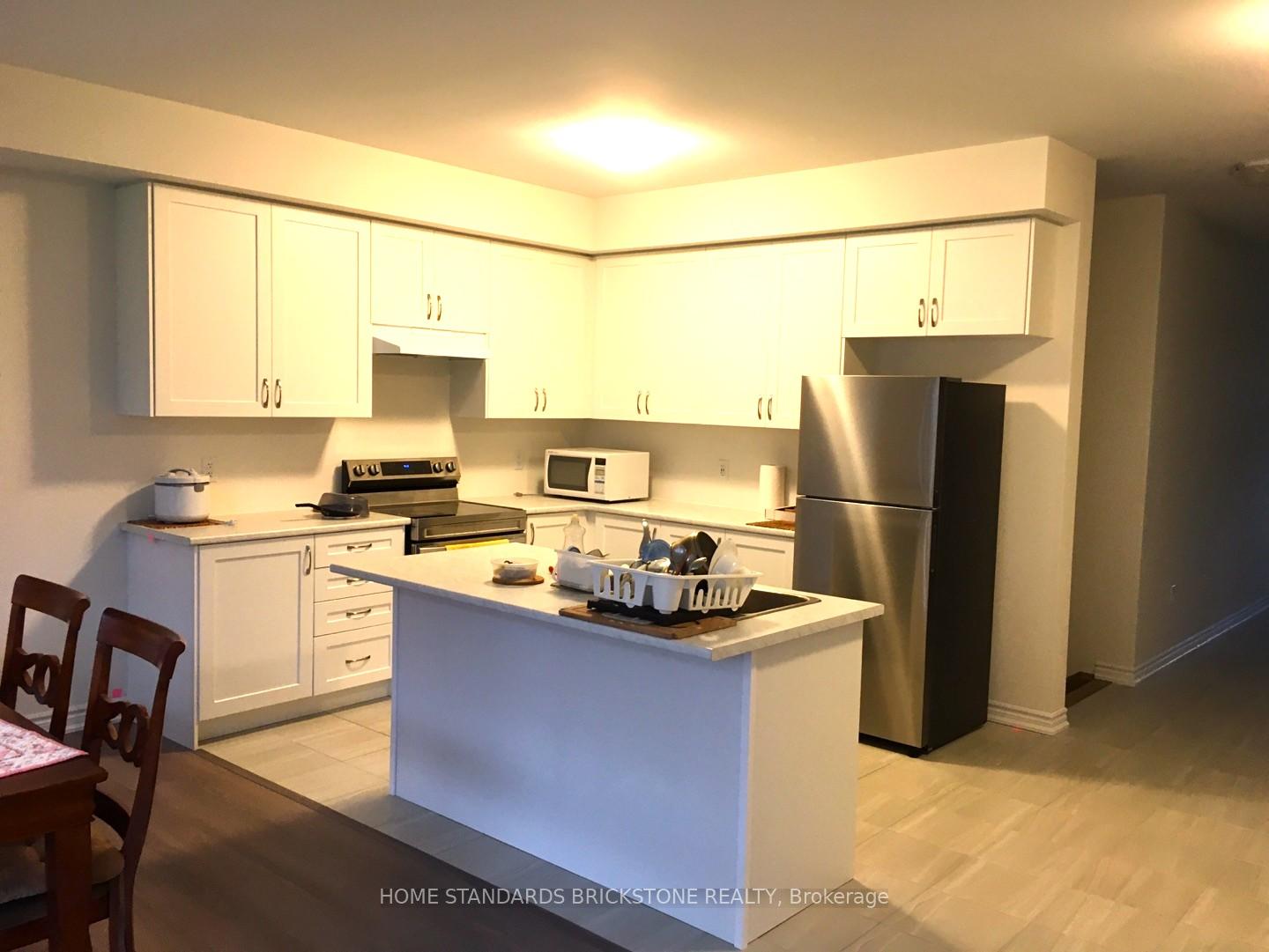 Photo 4 of 2225 Grainger Loop, Innisfil, Alcona — HOMEH