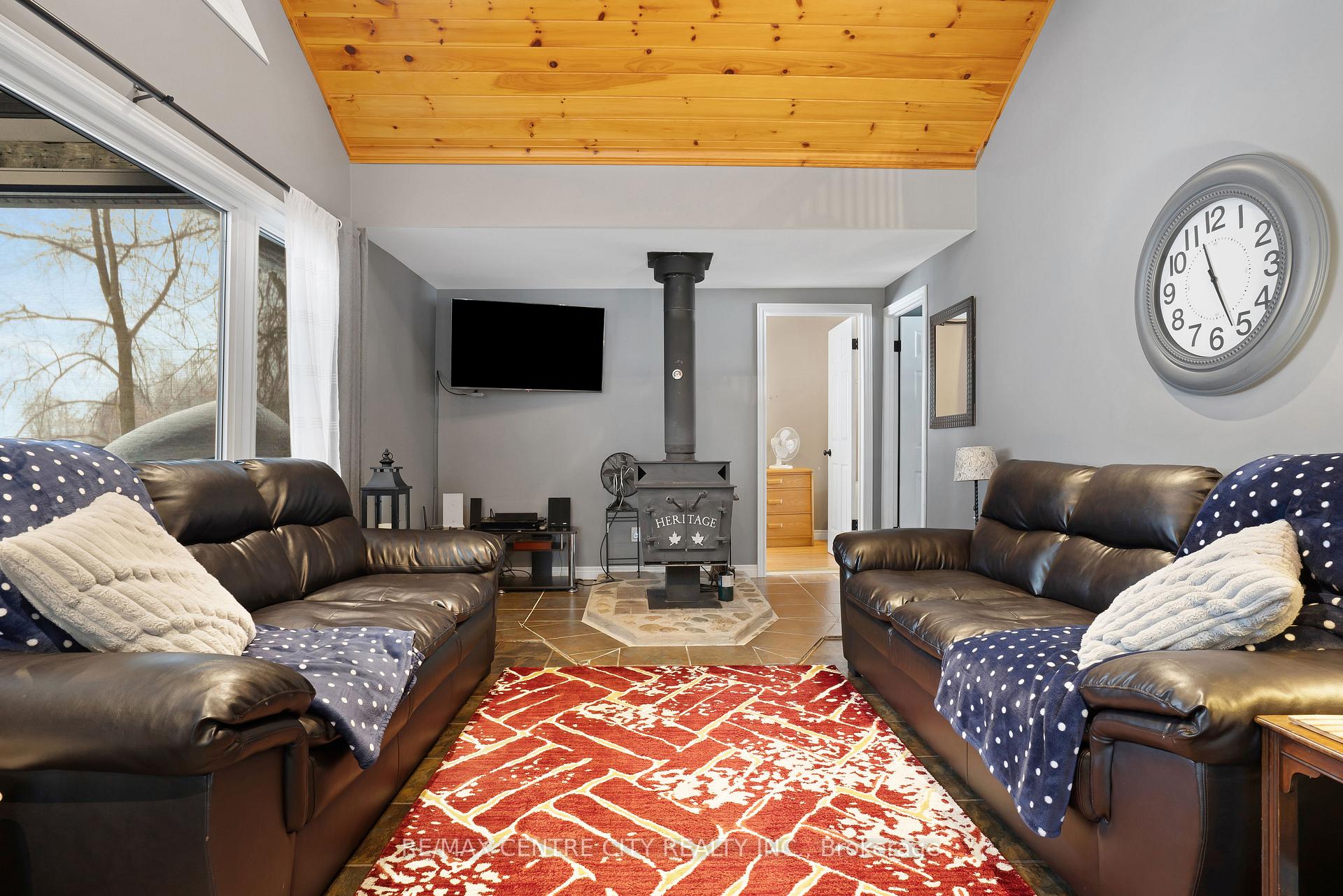Photo 14 of 1021 Road 10 East, Mapleton, Rural Mapleton — HOMEH