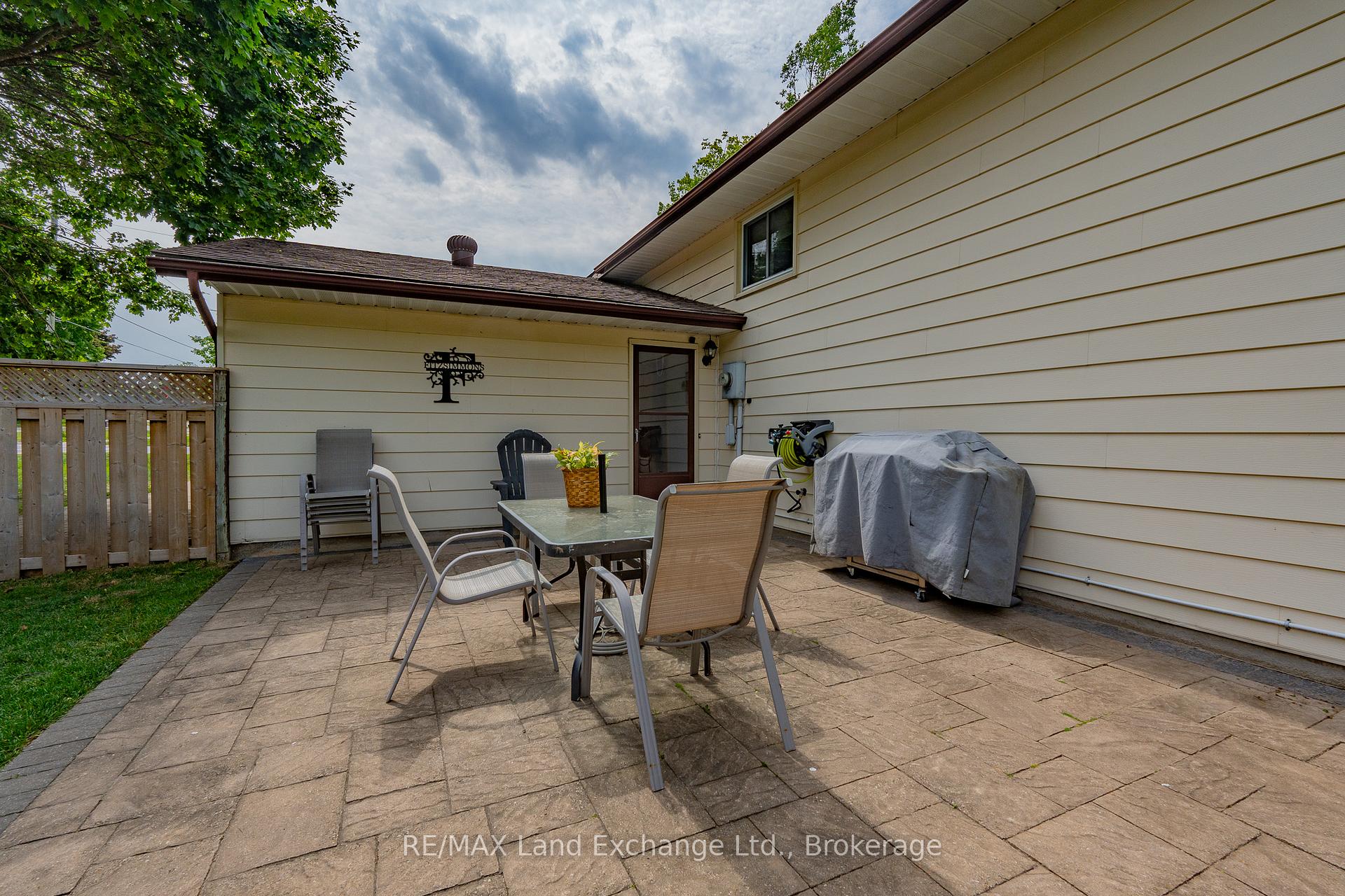Photo 7 of 970 William Street, Kincardine — HOMEH