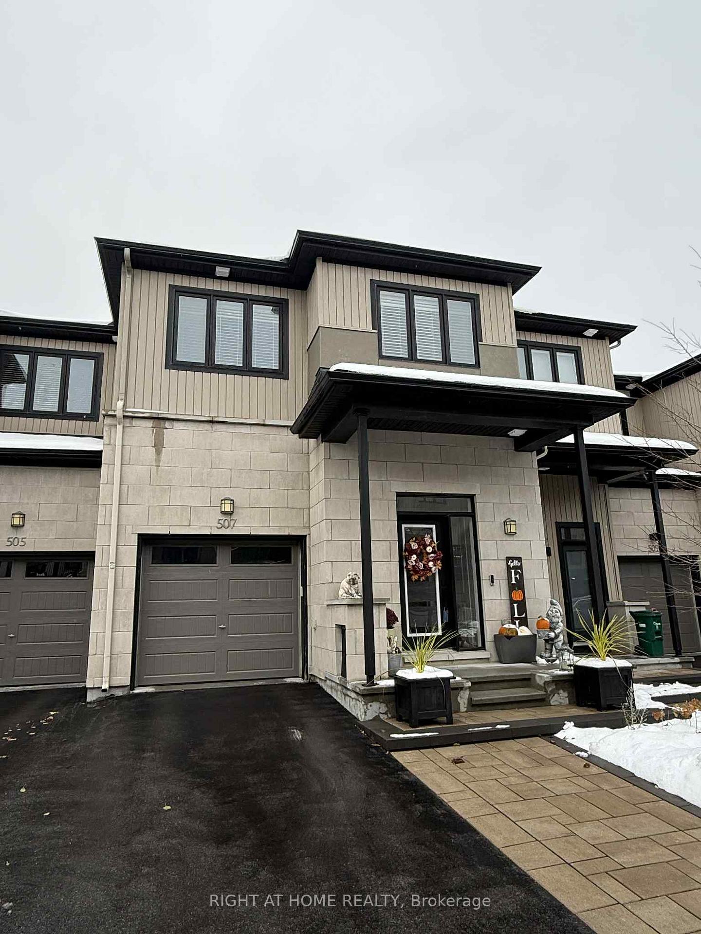 Photo 2 of 507 Radiant Private, Ottawa, Kanata - Emerald Meadows/Trailwest — HOMEH