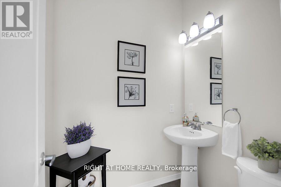 Photo 5 of 507 Radiant Private, Ottawa, Kanata - Emerald Meadows/Trailwest — HOMEH