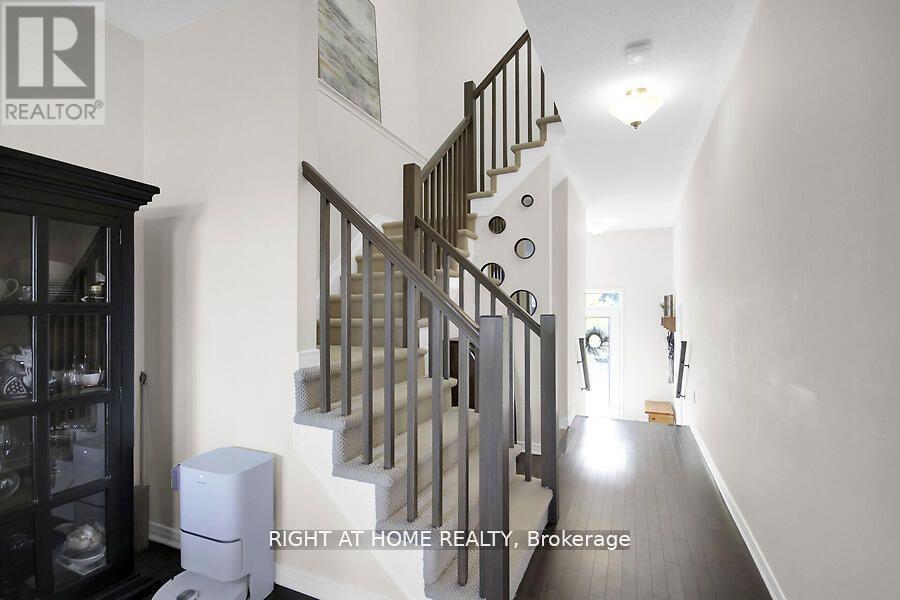 Photo 18 of 507 Radiant Private, Ottawa, Kanata - Emerald Meadows/Trailwest — HOMEH