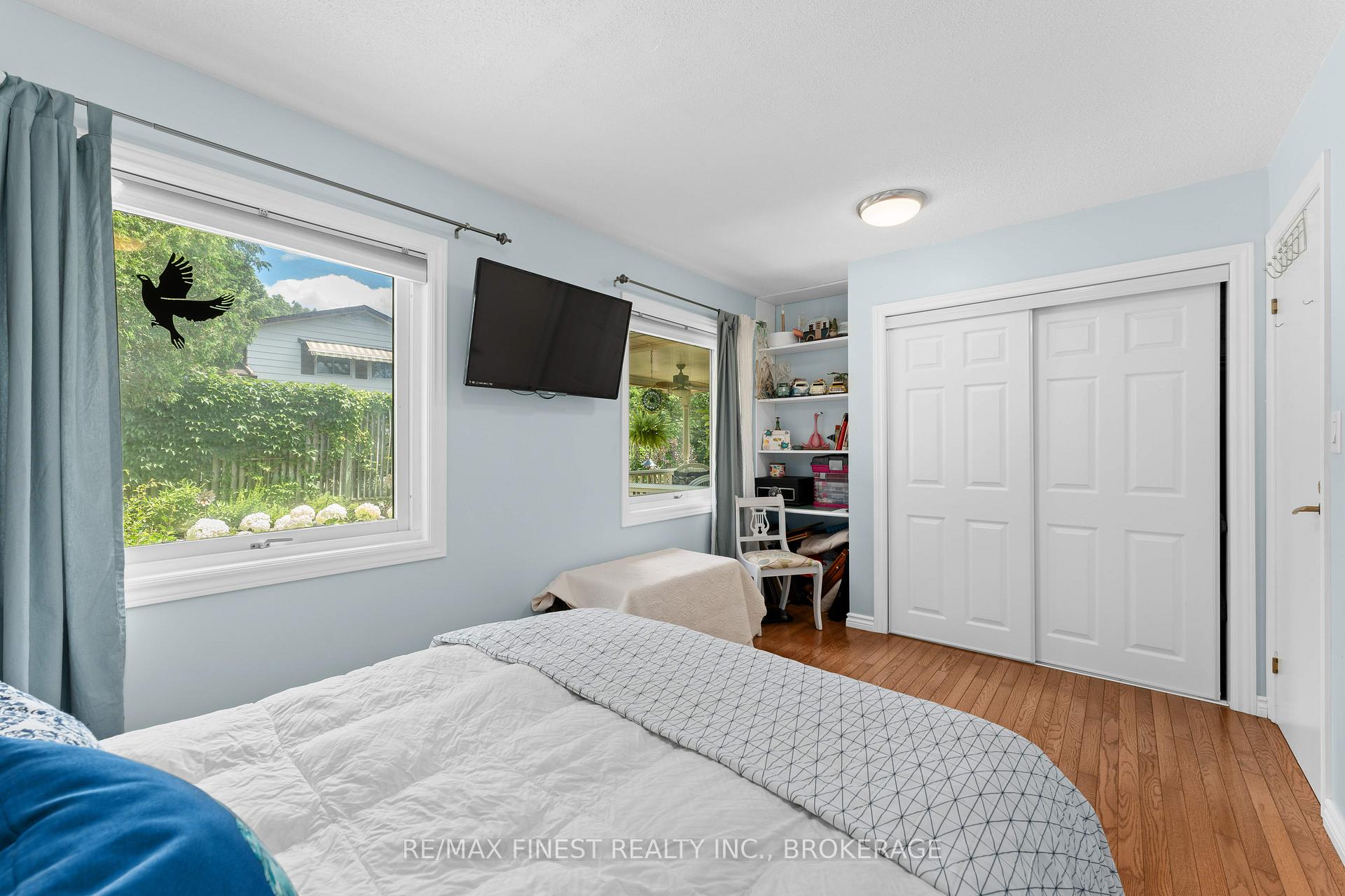 Photo 23 of 26 Brooklands Park Avenue, Loyalist, Lennox and Addington - South — HOMEH