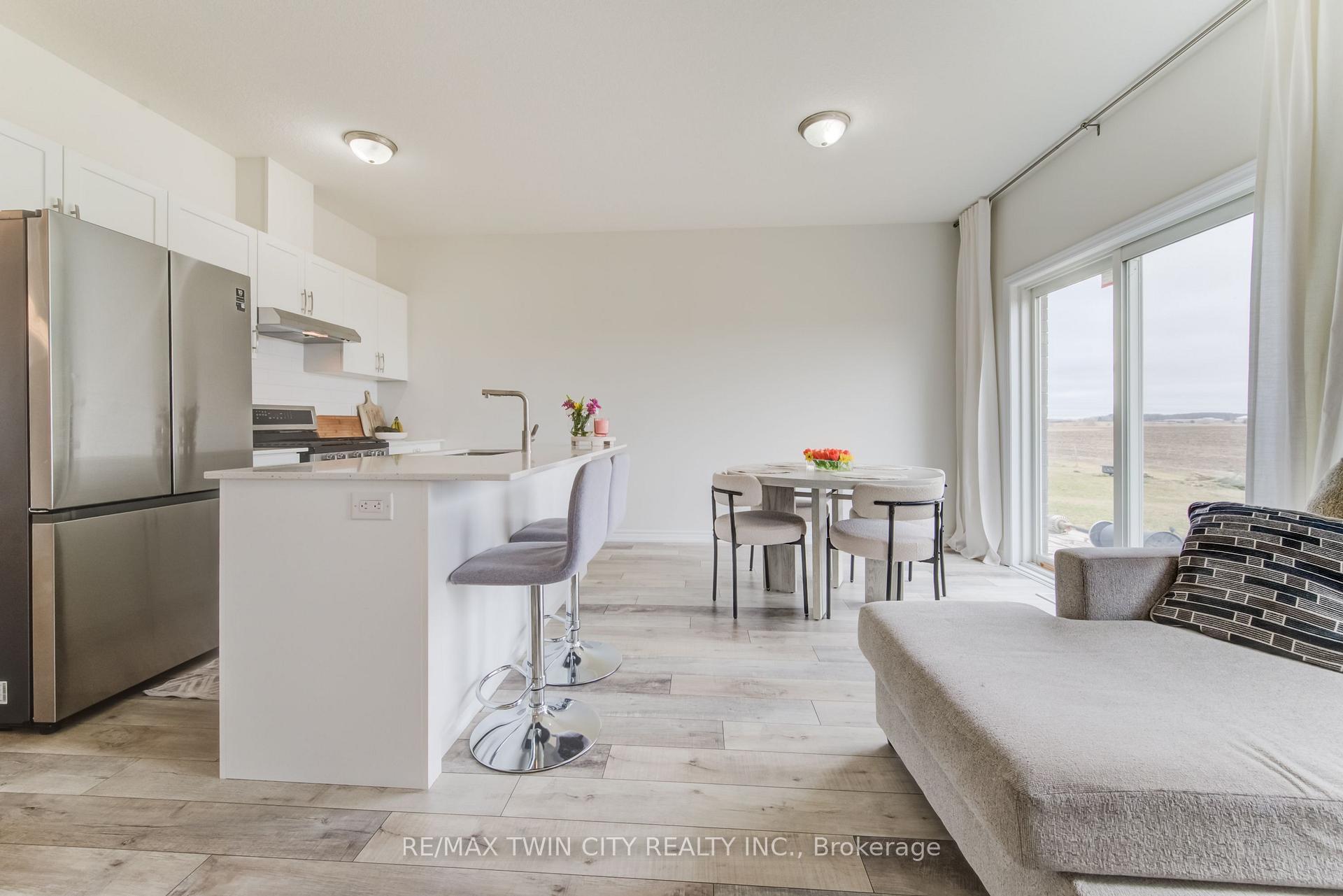 Photo 7 of 110 Maple Street, Mapleton, Rural Mapleton — HOMEH