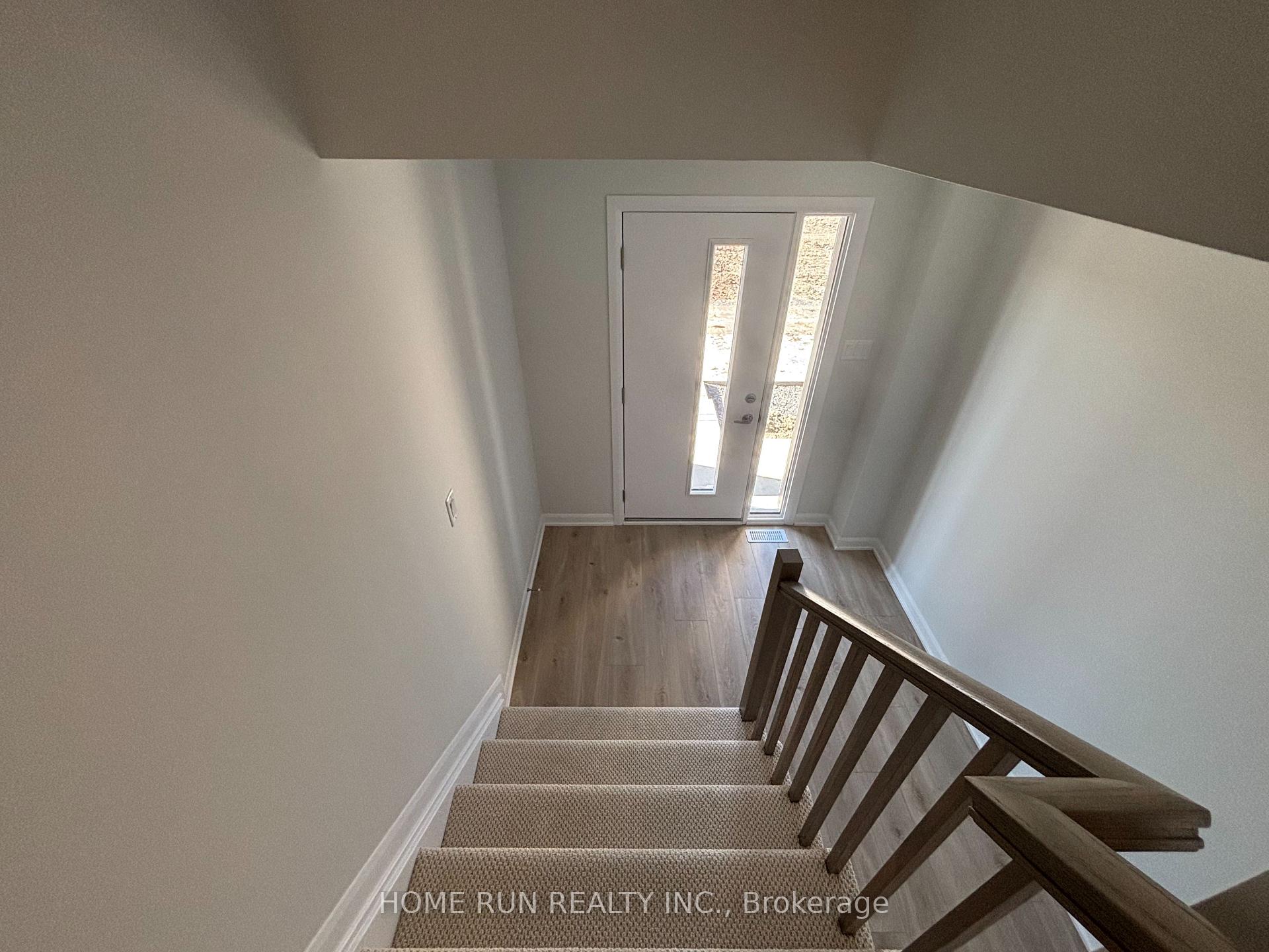 Photo 3 of 822 Fairline Row, Ottawa, Kanata - Emerald Meadows/Trailwest — HOMEH