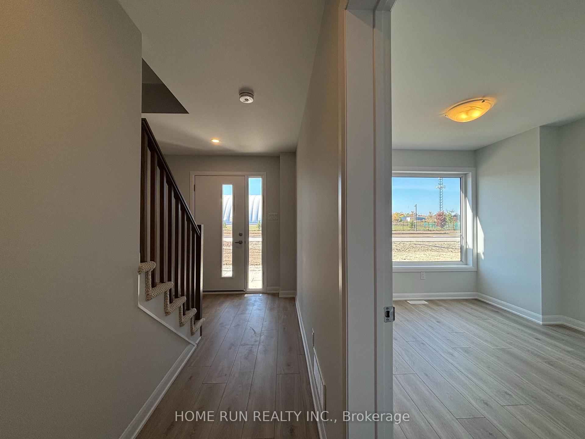 Photo 5 of 822 Fairline Row, Ottawa, Kanata - Emerald Meadows/Trailwest — HOMEH