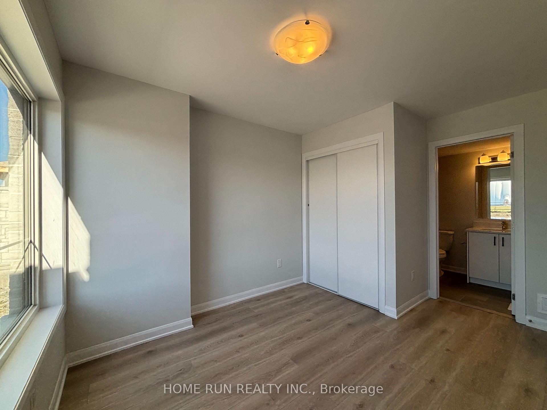 Photo 8 of 822 Fairline Row, Ottawa, Kanata - Emerald Meadows/Trailwest — HOMEH