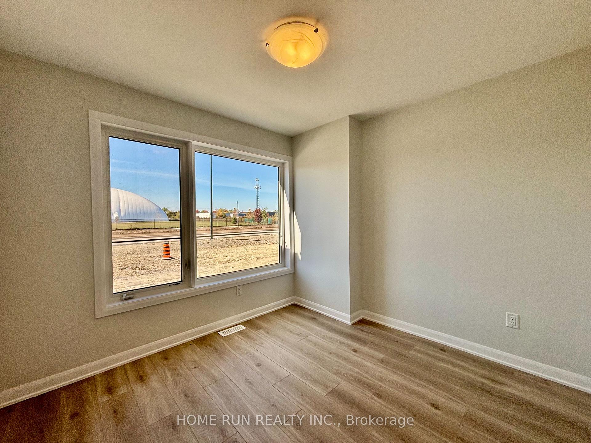 Photo 9 of 822 Fairline Row, Ottawa, Kanata - Emerald Meadows/Trailwest — HOMEH