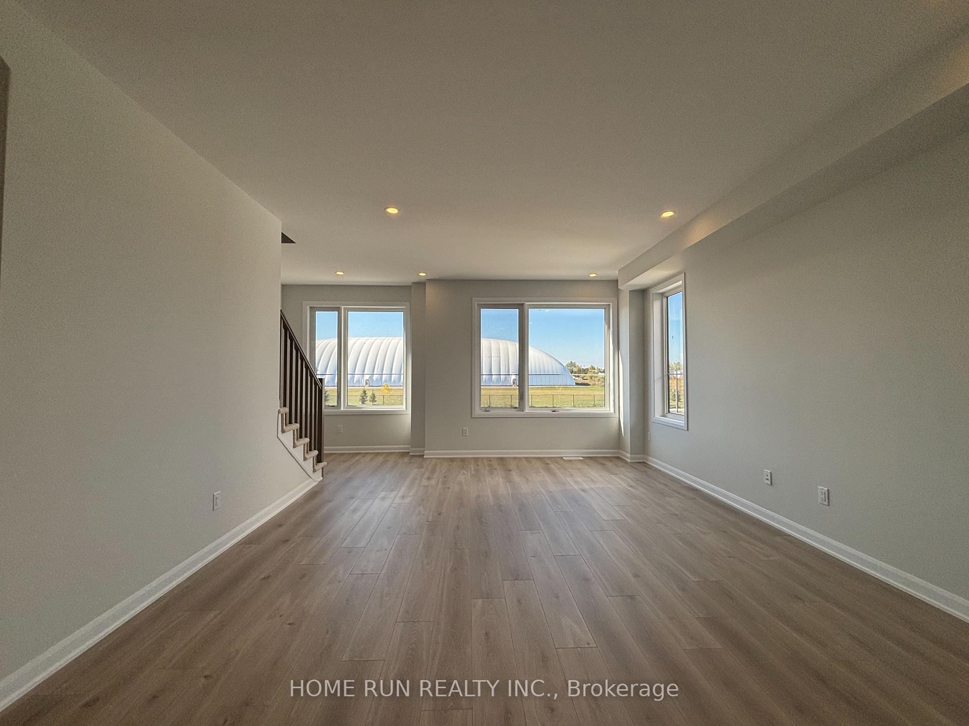 Photo 12 of 822 Fairline Row, Ottawa, Kanata - Emerald Meadows/Trailwest — HOMEH
