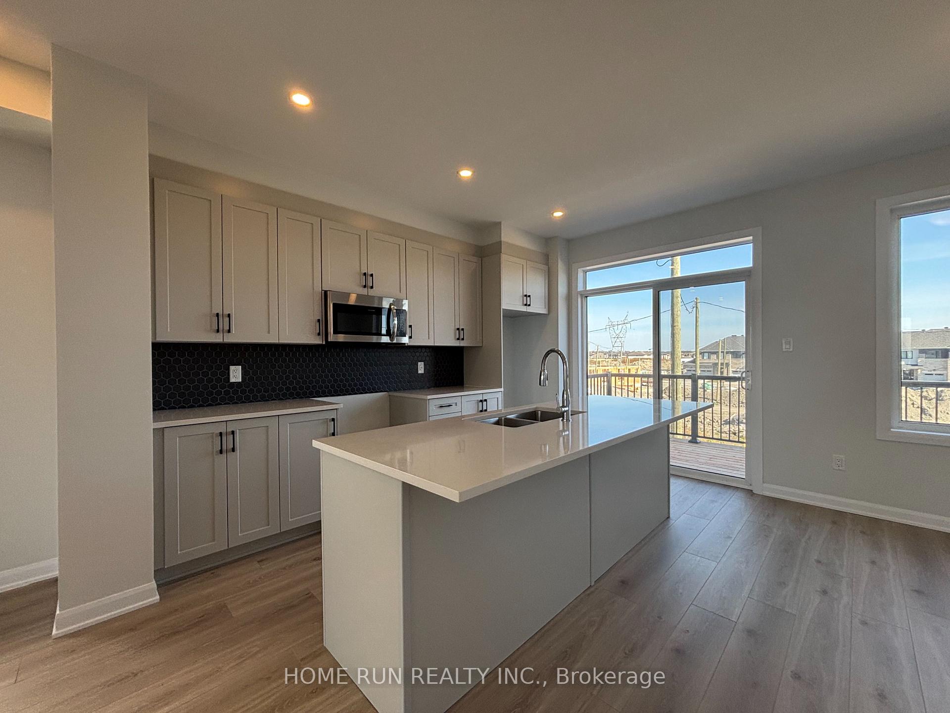 Photo 15 of 822 Fairline Row, Ottawa, Kanata - Emerald Meadows/Trailwest — HOMEH