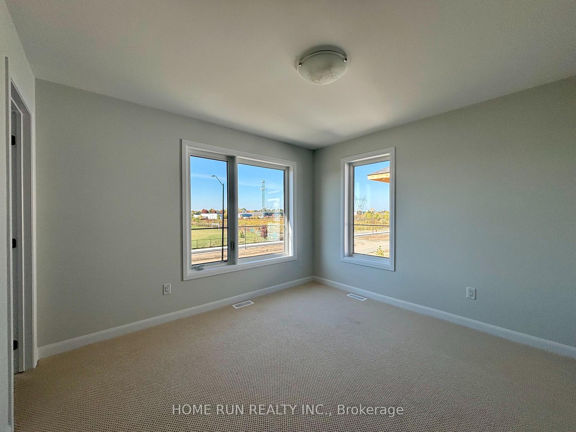 Photo 16 of 822 Fairline Row, Ottawa, Kanata - Emerald Meadows/Trailwest — HOMEH