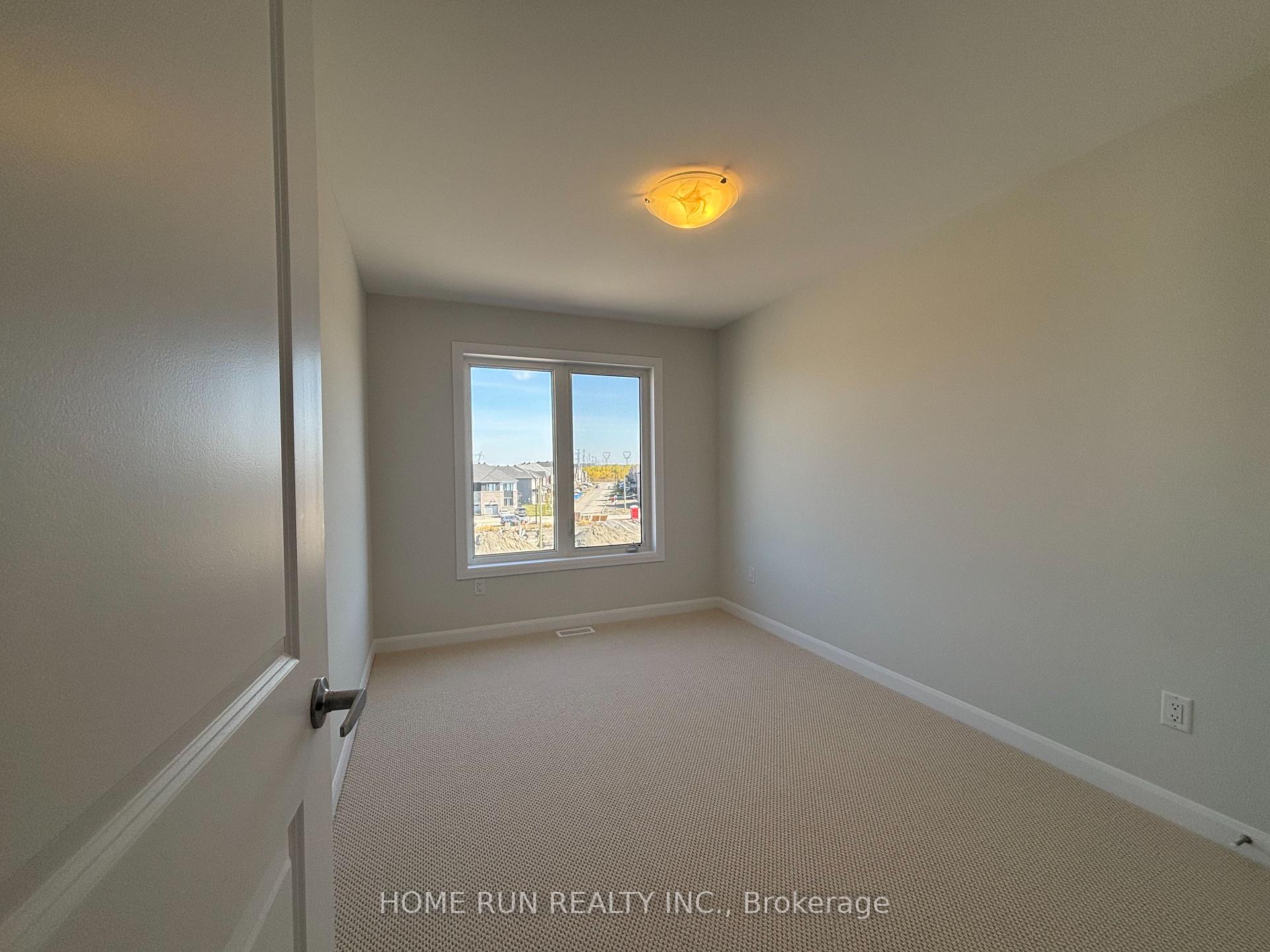 Photo 28 of 822 Fairline Row, Ottawa, Kanata - Emerald Meadows/Trailwest — HOMEH