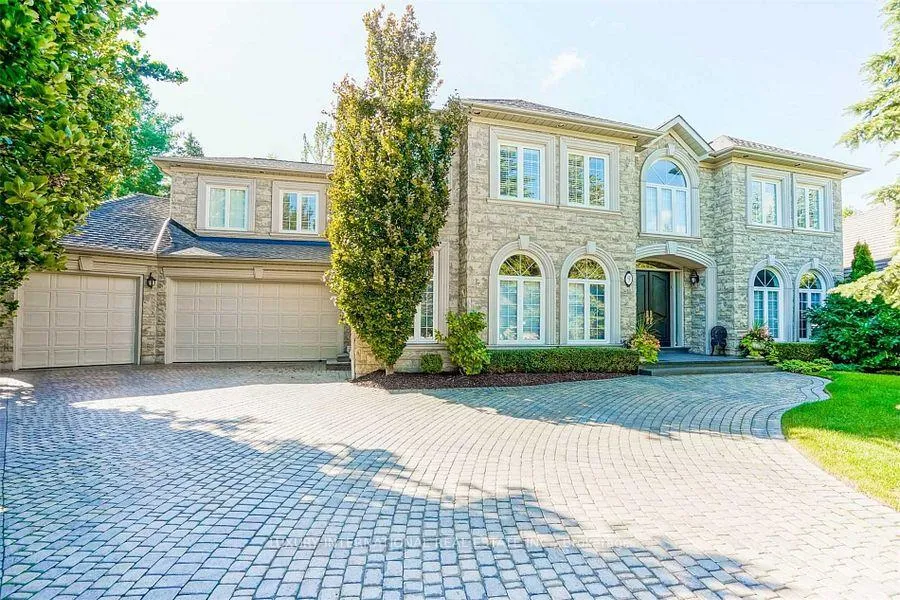 Photo 2 of 9 Bayview Forest Lane, Markham, Grandview — HOMEH