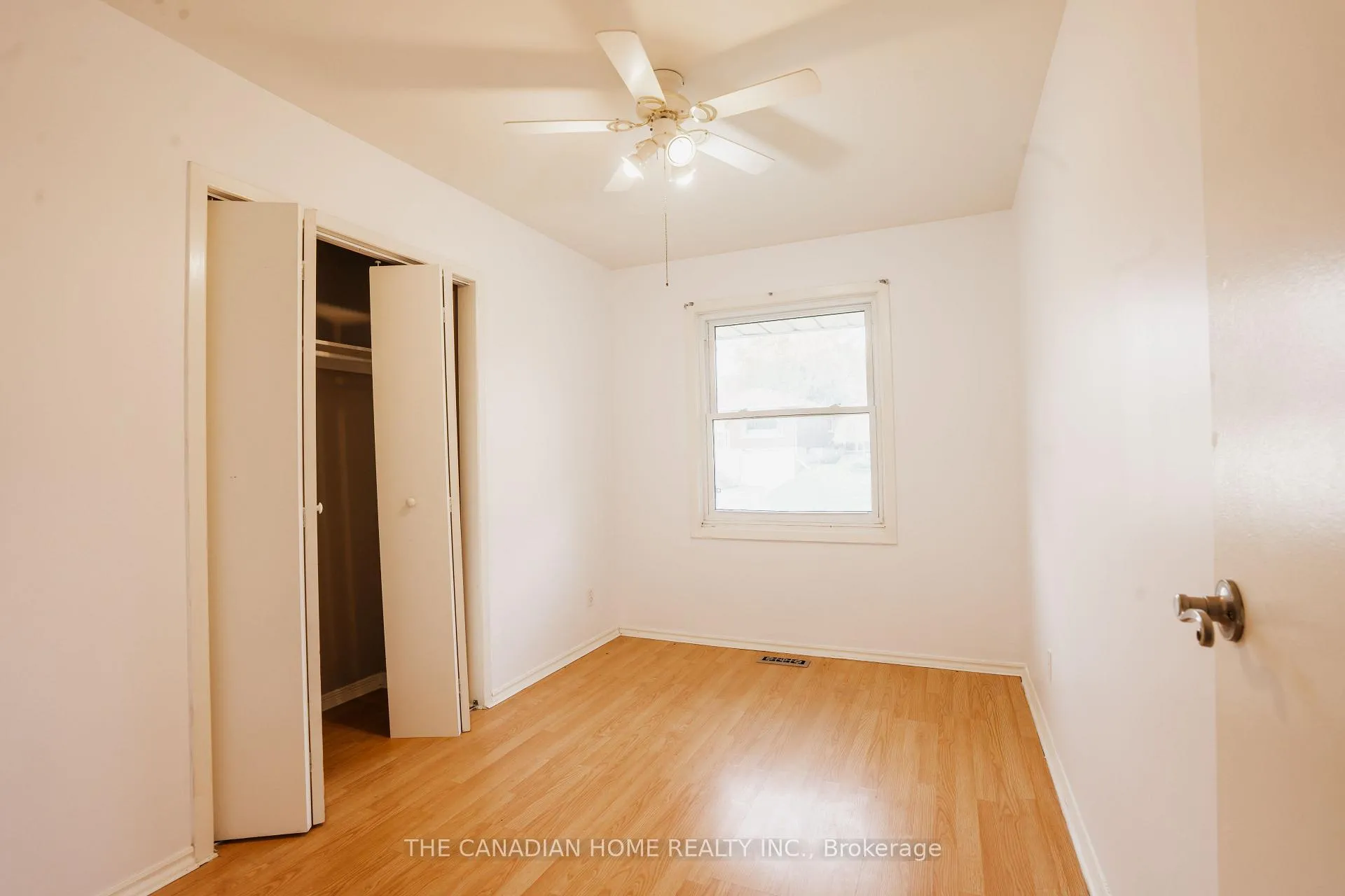 Photo 57 of 115 Hillsborough Crescent, Kitchener — HOMEH