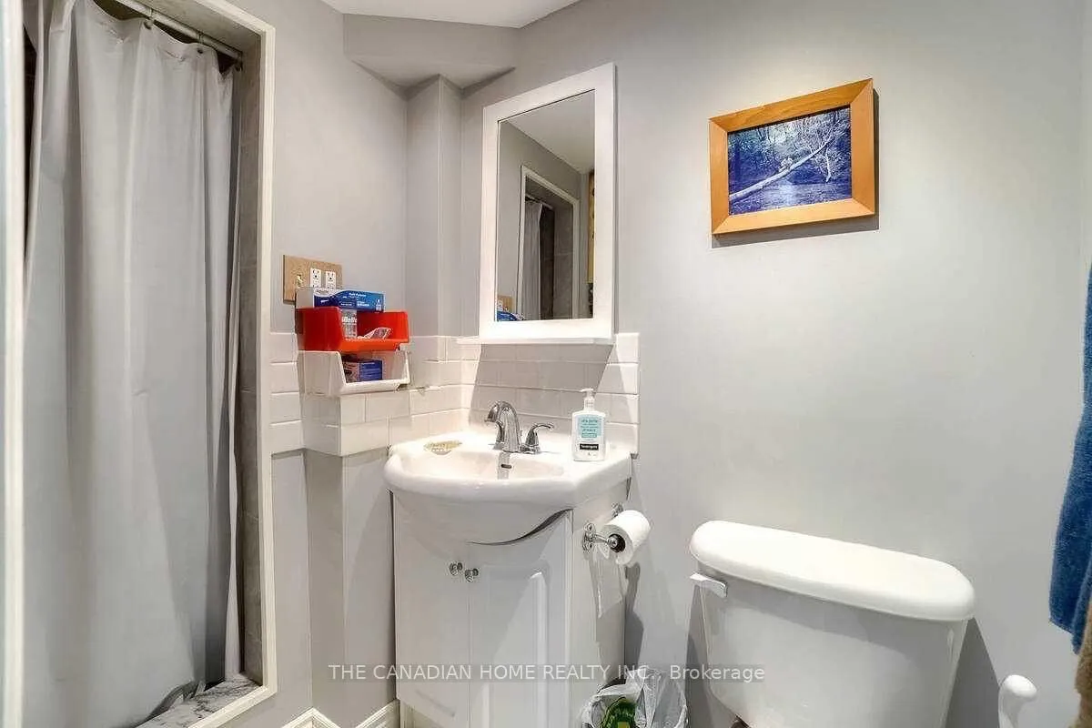 Photo 127 of 115 Hillsborough Crescent, Kitchener — HOMEH