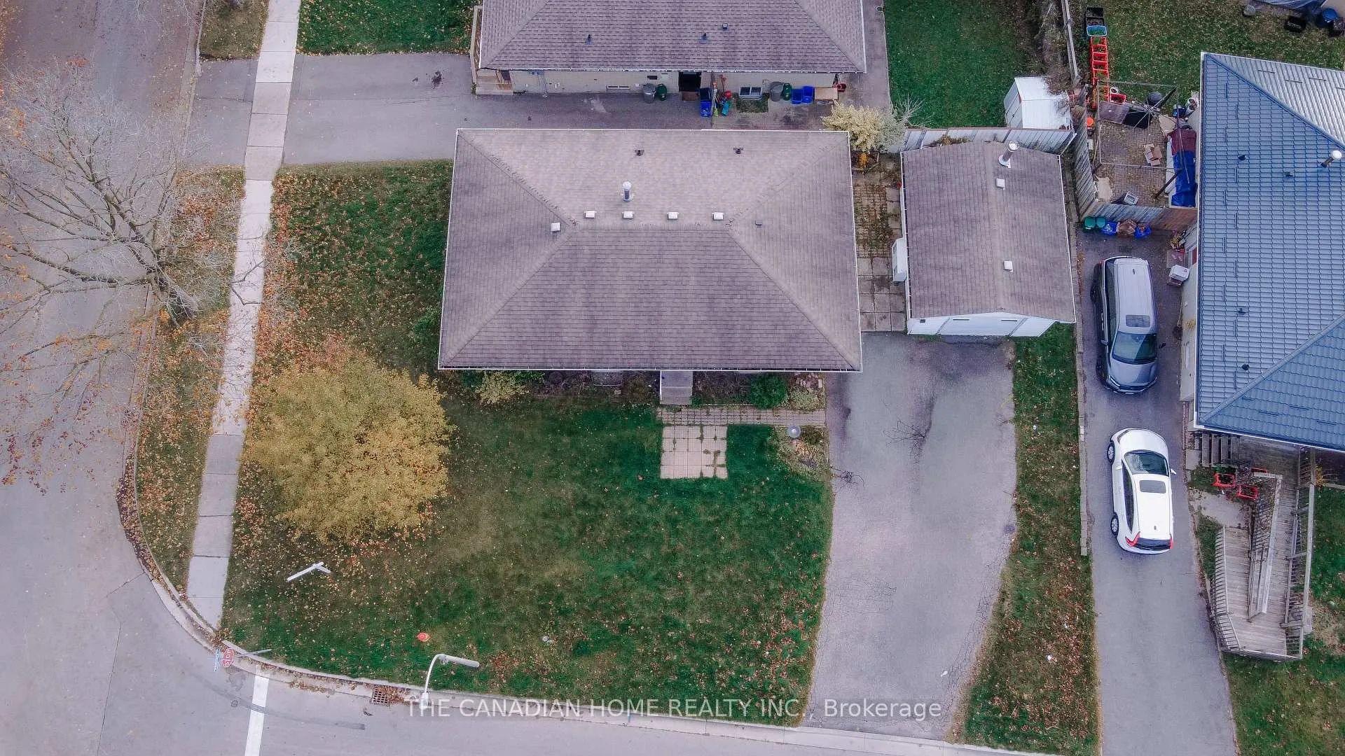 Photo 163 of 115 Hillsborough Crescent, Kitchener — HOMEH