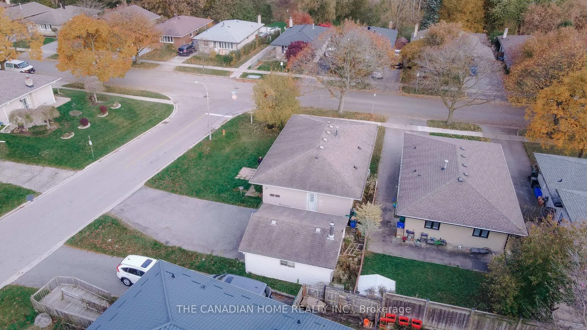 Photo 167 of 115 Hillsborough Crescent, Kitchener — HOMEH