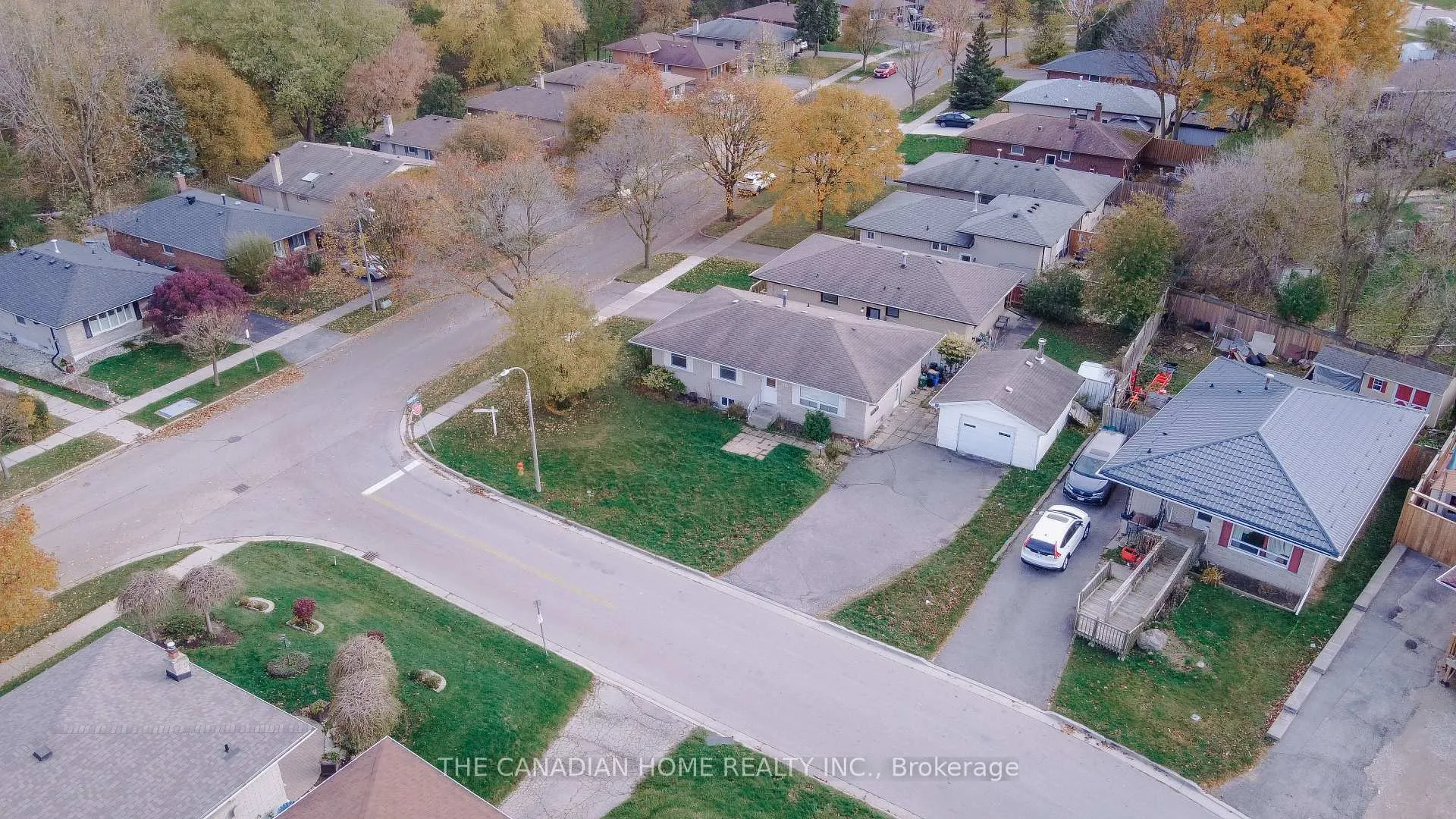 Photo 169 of 115 Hillsborough Crescent, Kitchener — HOMEH
