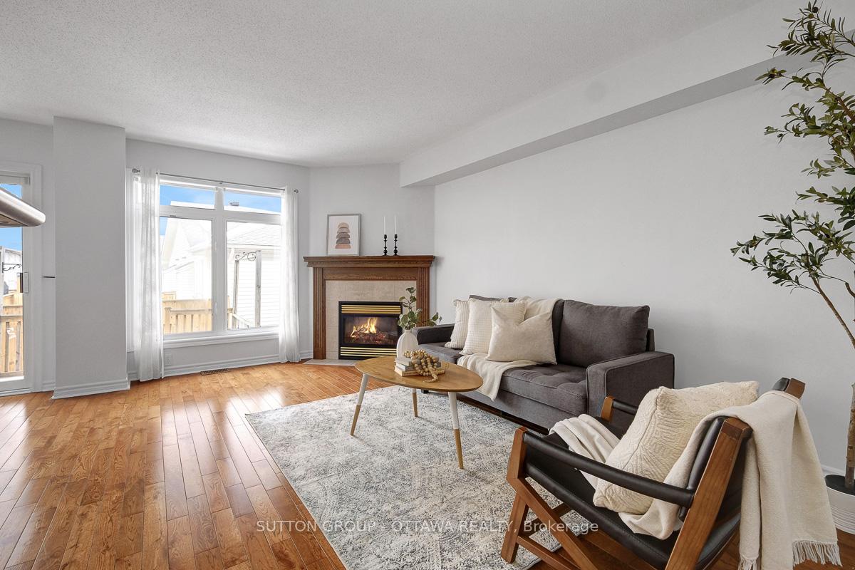 Photo 7 of 5533 Doctor Leach Drive, Ottawa, Manotick Village & Manotick Estates — HOMEH