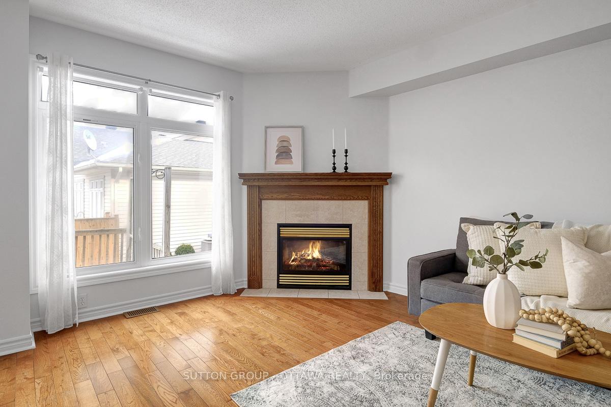 Photo 8 of 5533 Doctor Leach Drive, Ottawa, Manotick Village & Manotick Estates — HOMEH