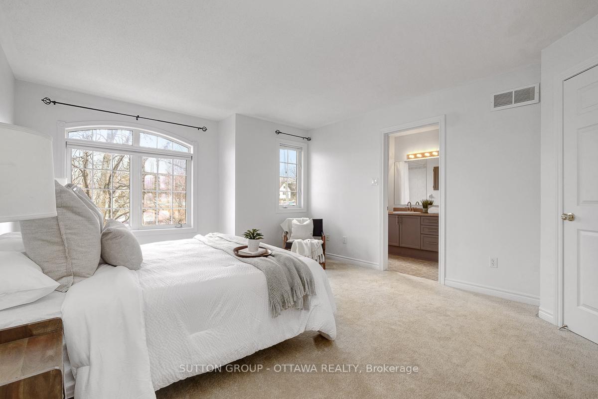 Photo 23 of 5533 Doctor Leach Drive, Ottawa, Manotick Village & Manotick Estates — HOMEH