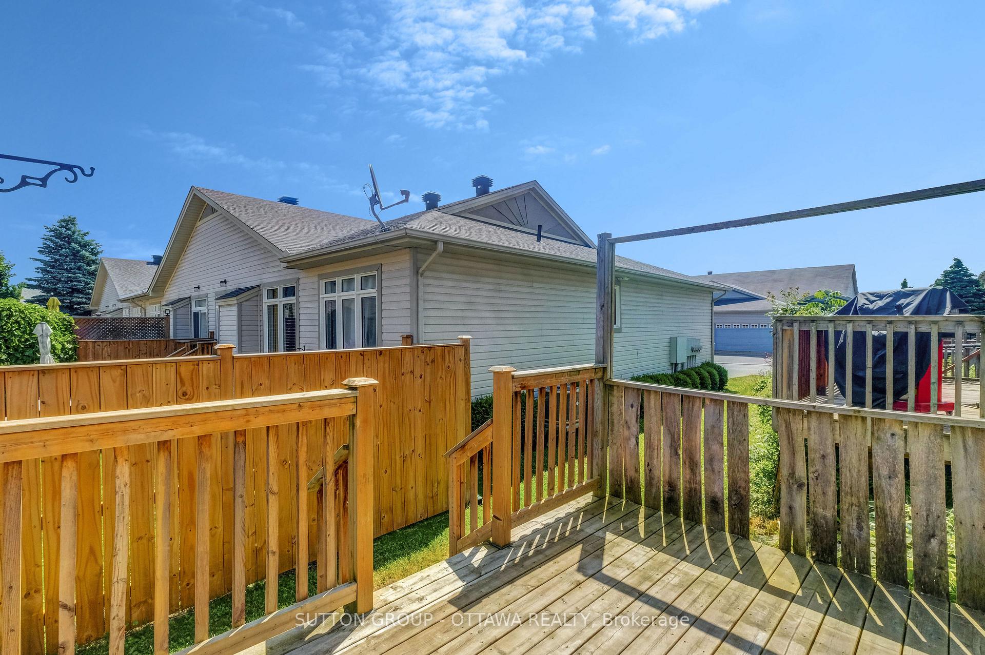 Photo 33 of 5533 Doctor Leach Drive, Ottawa, Manotick Village & Manotick Estates — HOMEH