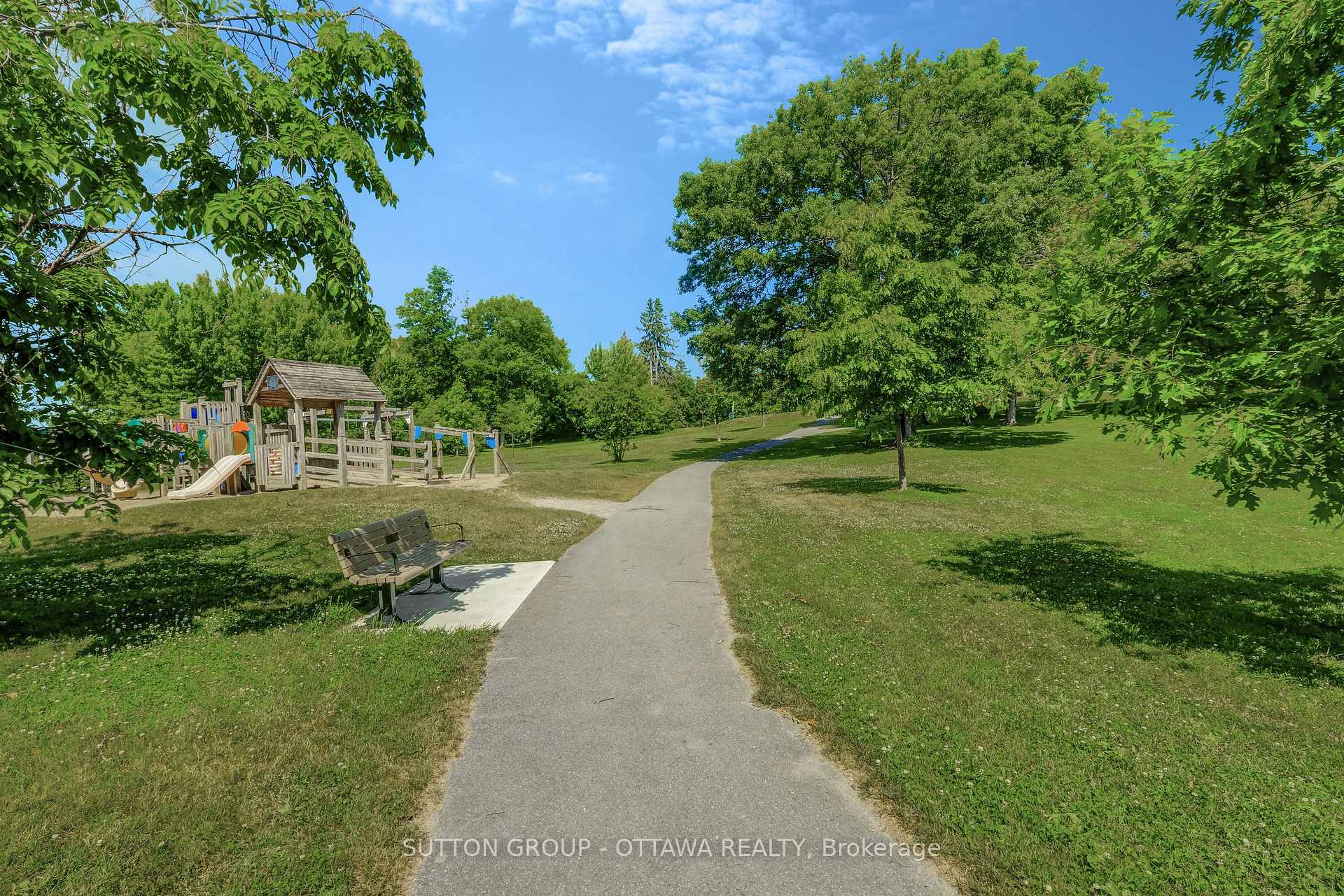 Photo 36 of 5533 Doctor Leach Drive, Ottawa, Manotick Village & Manotick Estates — HOMEH