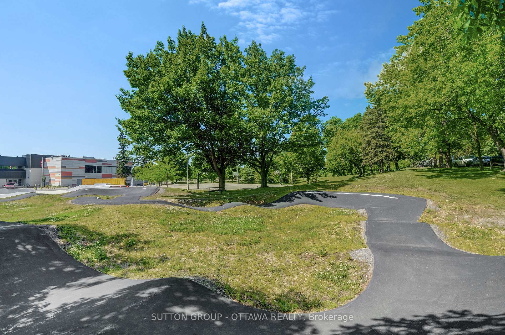 Photo 41 of 5533 Doctor Leach Drive, Ottawa, Manotick Village & Manotick Estates — HOMEH