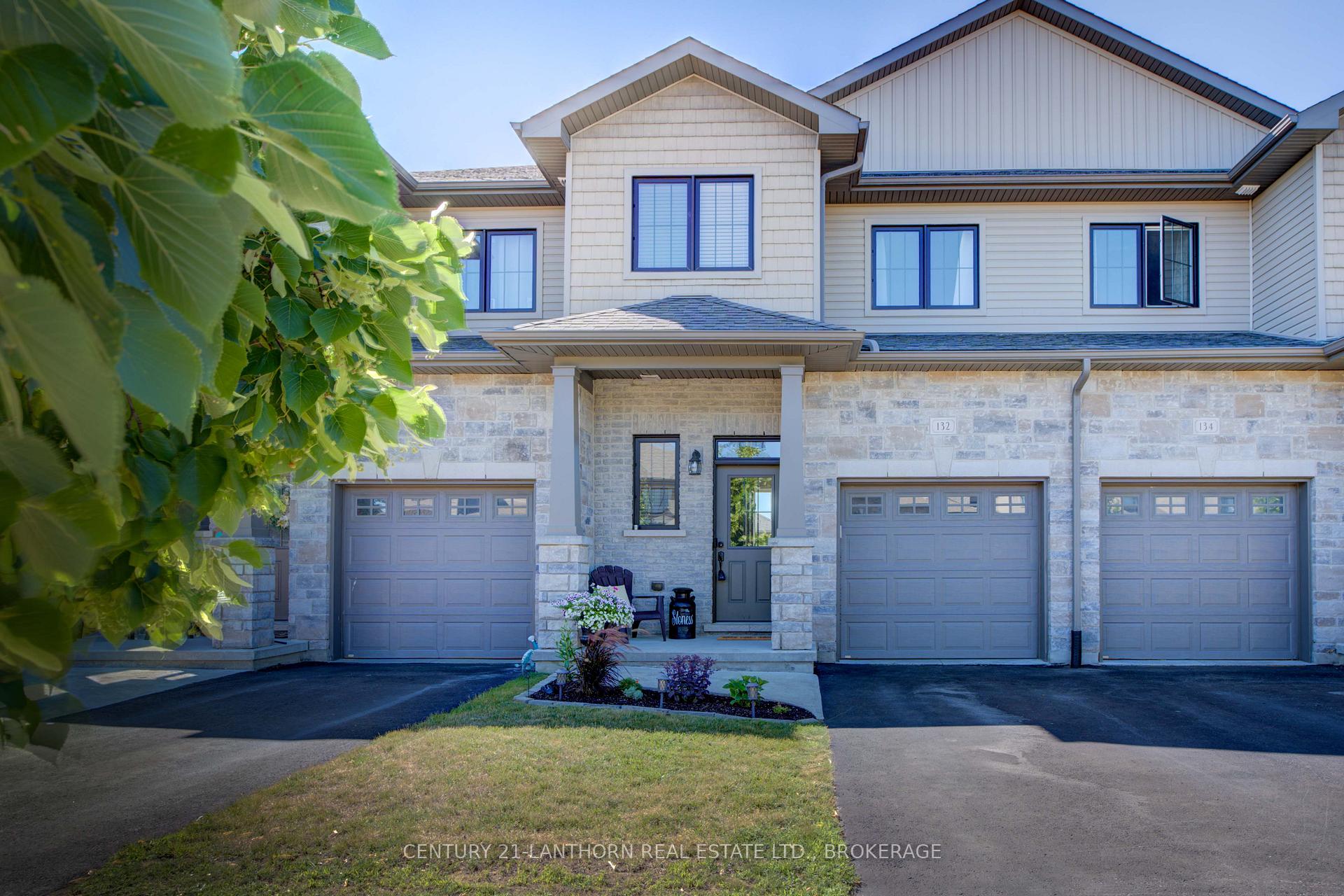 Photo 1 of 132 Simurda Court, Loyalist, Amherstview — HOMEH