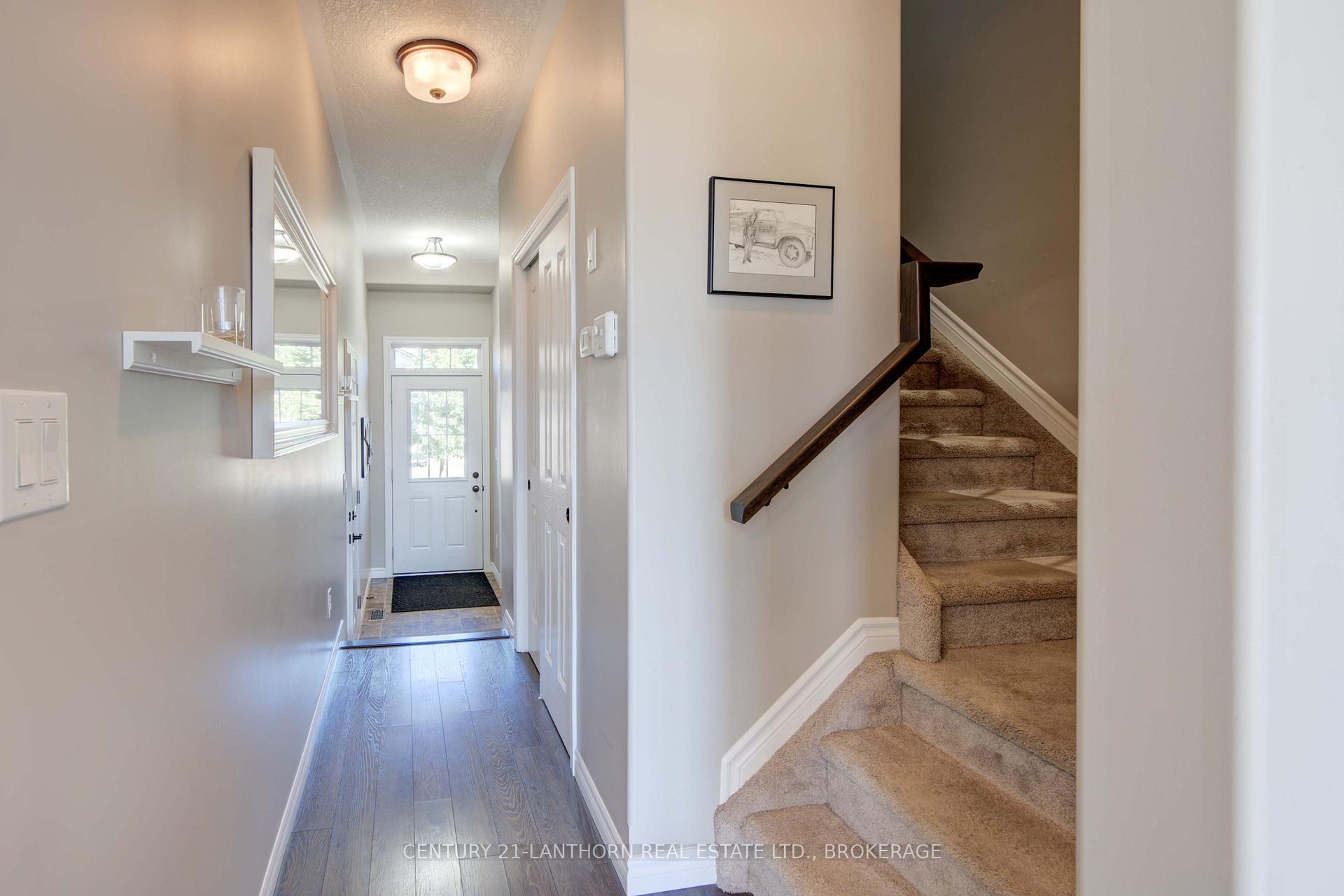 Photo 9 of 132 Simurda Court, Loyalist, Amherstview — HOMEH