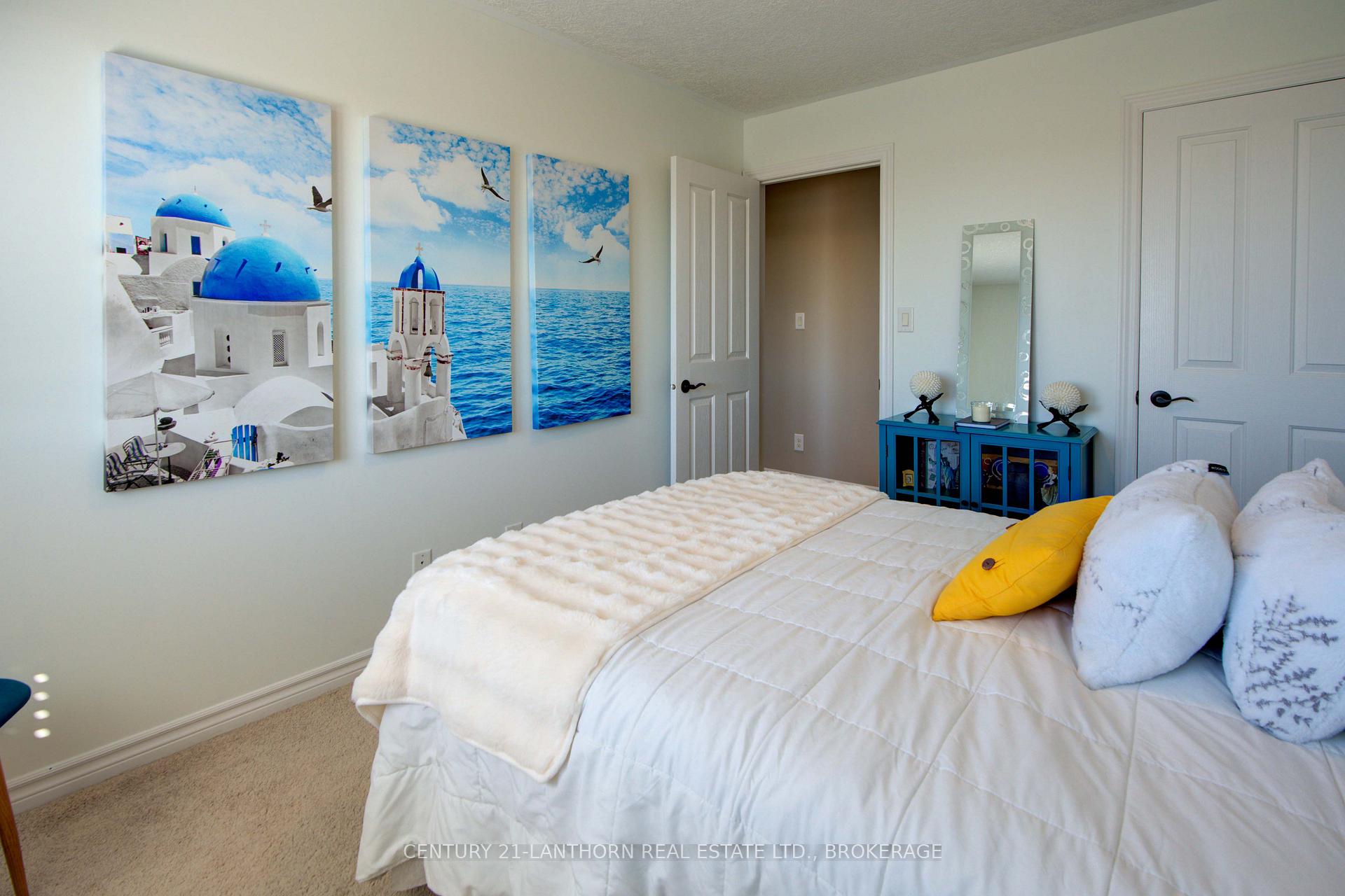 Photo 29 of 132 Simurda Court, Loyalist, Amherstview — HOMEH