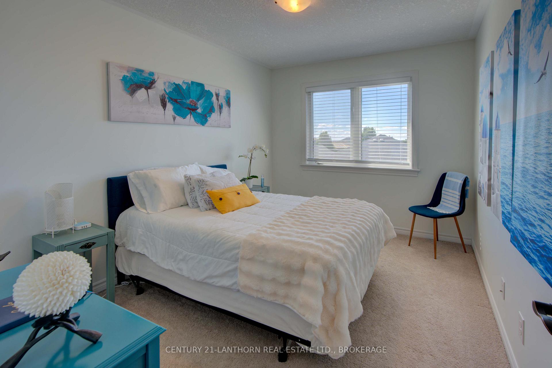 Photo 30 of 132 Simurda Court, Loyalist, Amherstview — HOMEH