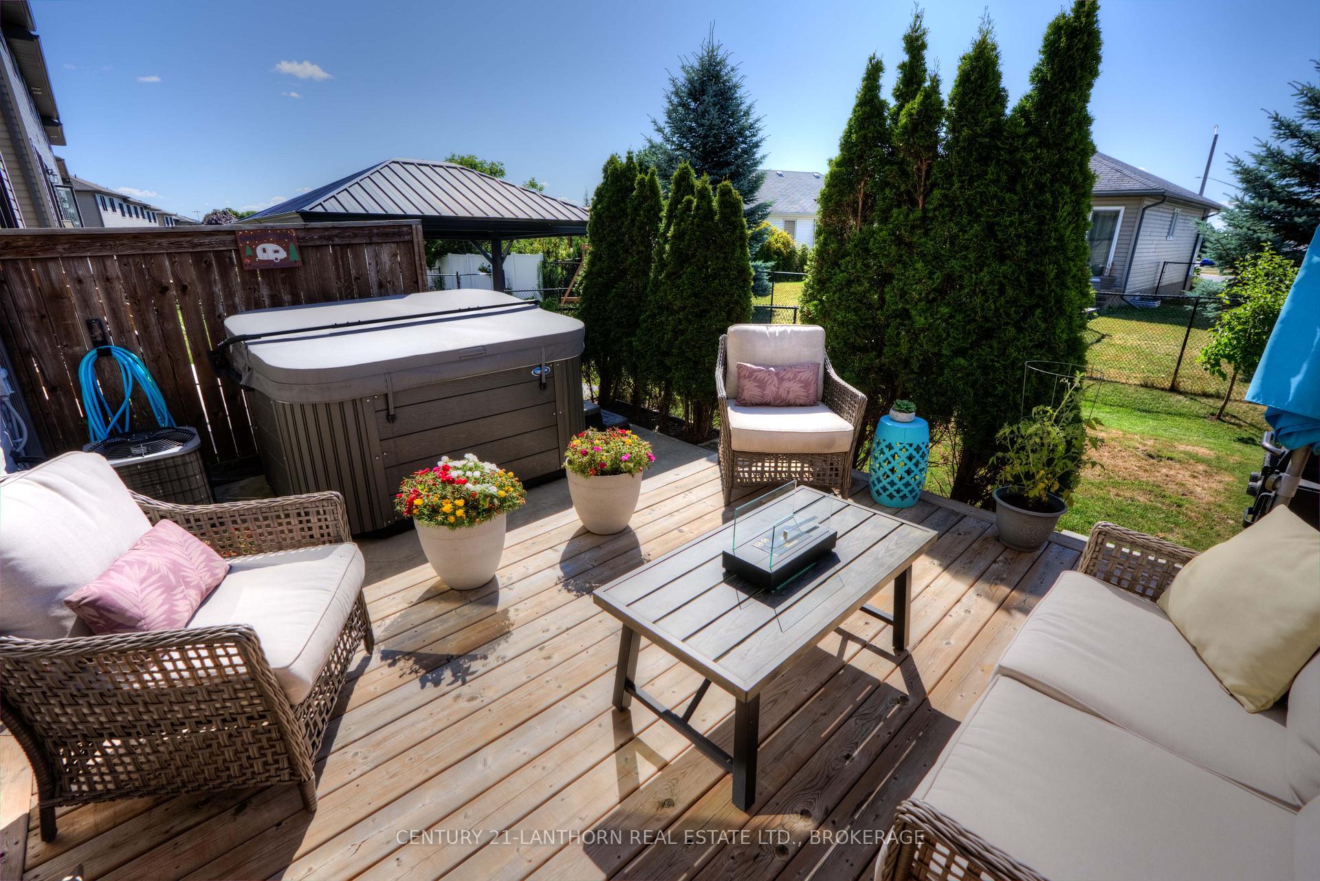 Photo 38 of 132 Simurda Court, Loyalist, Amherstview — HOMEH