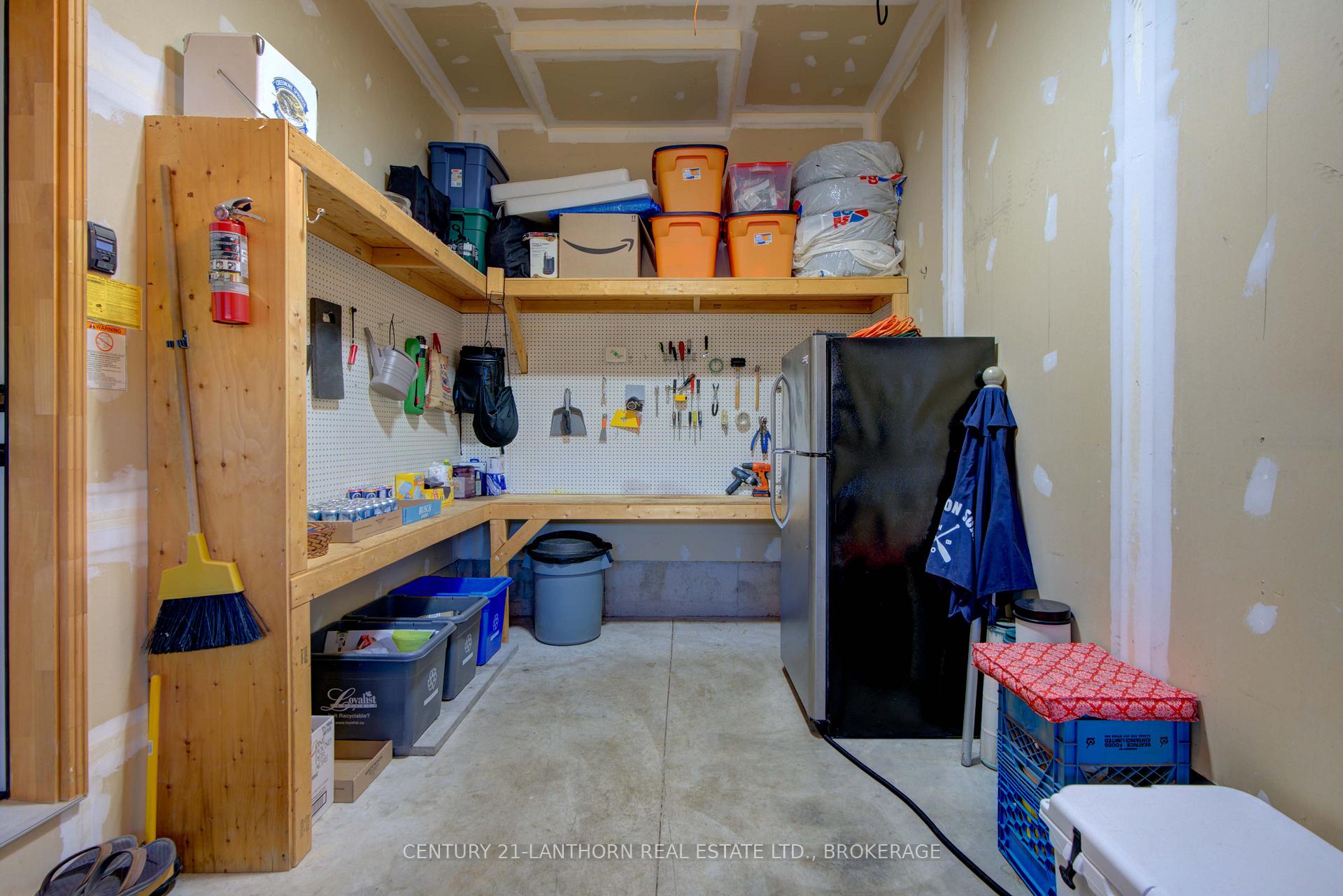 Photo 44 of 132 Simurda Court, Loyalist, Amherstview — HOMEH