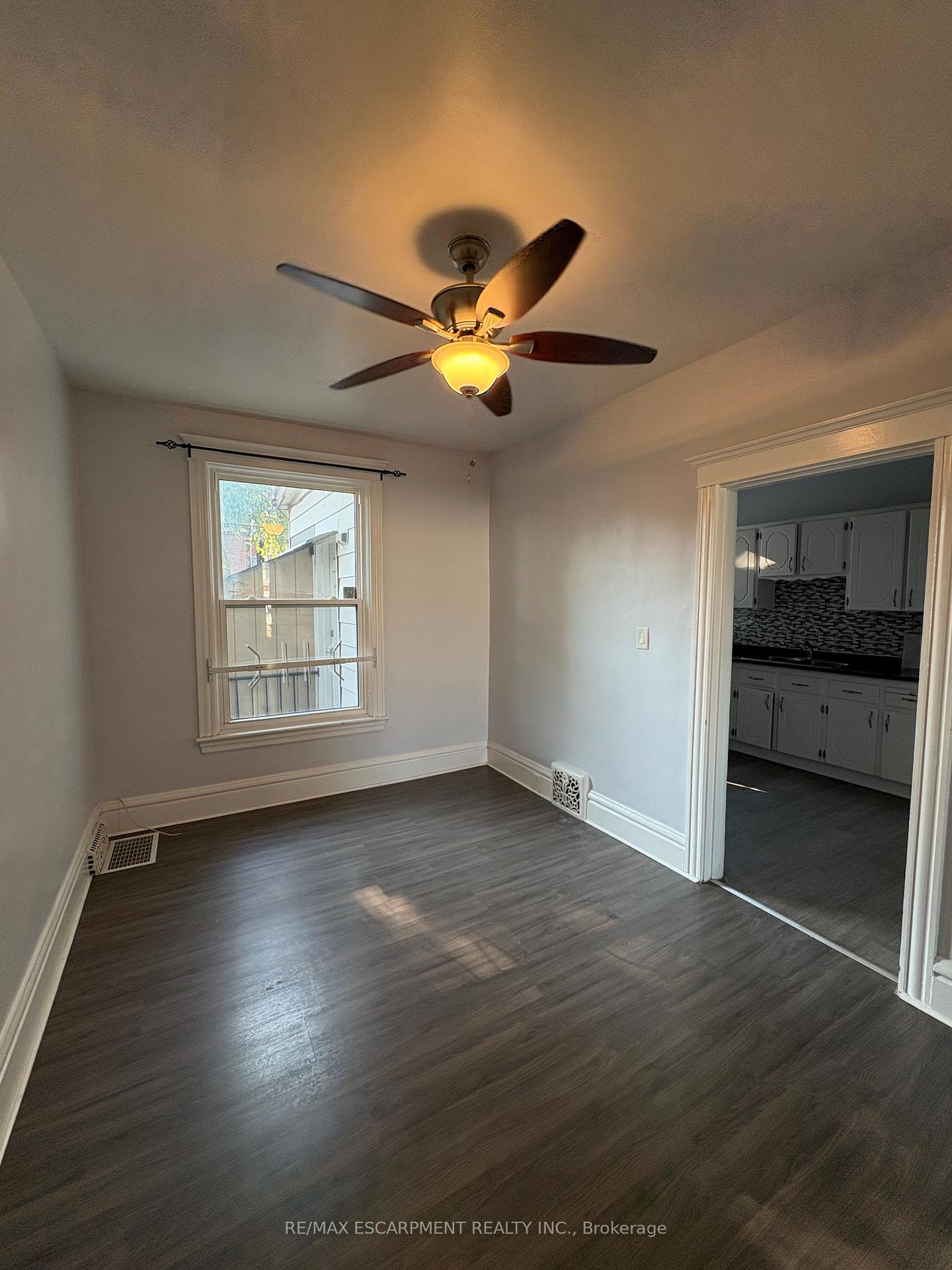 Photo 6 of Unit MAIN, 53 William Street, Hamilton, Landsdale — HOMEH