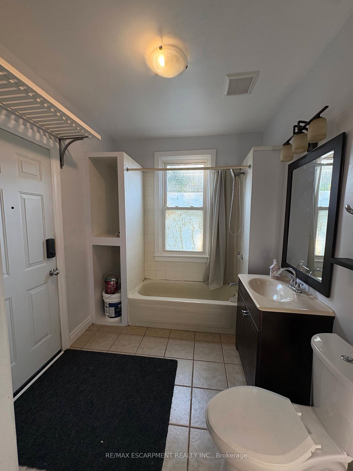 Photo 11 of Unit MAIN, 53 William Street, Hamilton, Landsdale — HOMEH