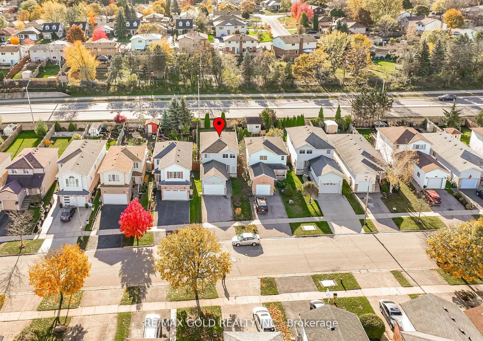 Photo 170 of 317 Bankside Drive, Kitchener, Highland West — HOMEH