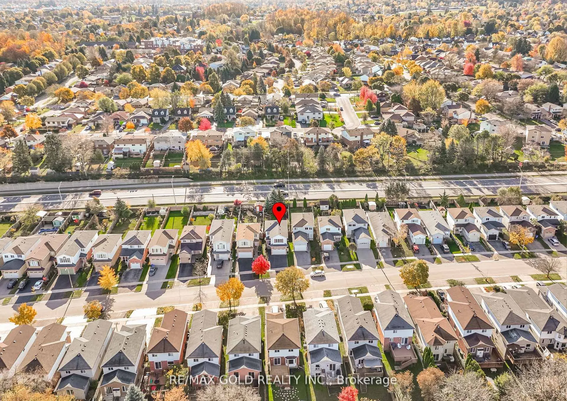 Photo 175 of 317 Bankside Drive, Kitchener, Highland West — HOMEH